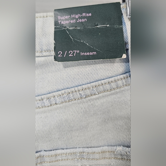 Wild Fable Womens Super High Rise Tapered Jeans Light Wash Size 2/27" Inseam NWT - Picture 8 of 11
